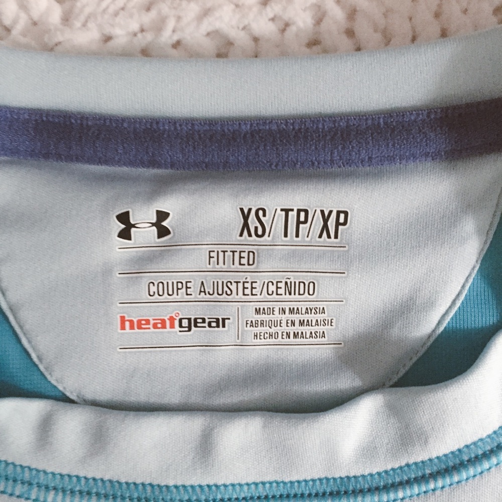 UNDER ARMOR✨workout top - Picture 4 of 10